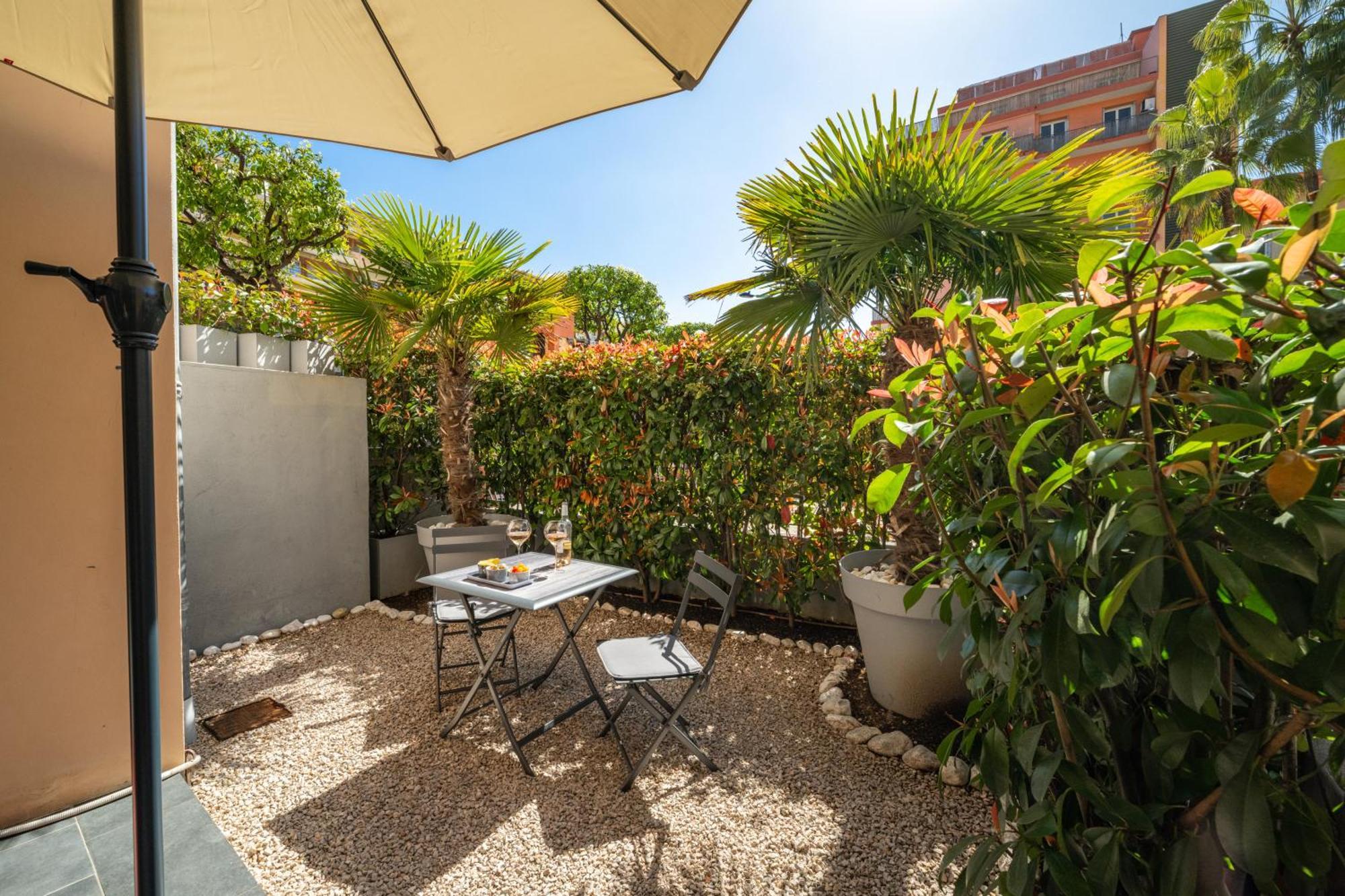 Le Coq Wagner - Parking - Air Conditioning - Pool Apartment Menton Exterior photo